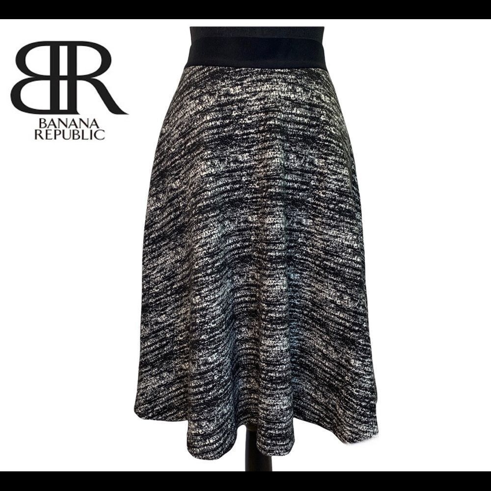 Banana Republic NWOT black white circle skater skirt size 2